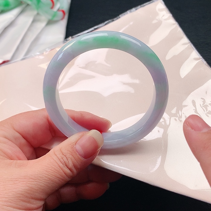 翡翠手镯未镶嵌翡翠132