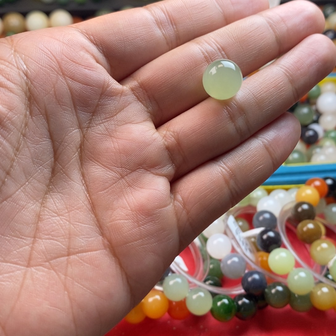 和田玉未镶嵌珠宝奇石卡12晴水猫y