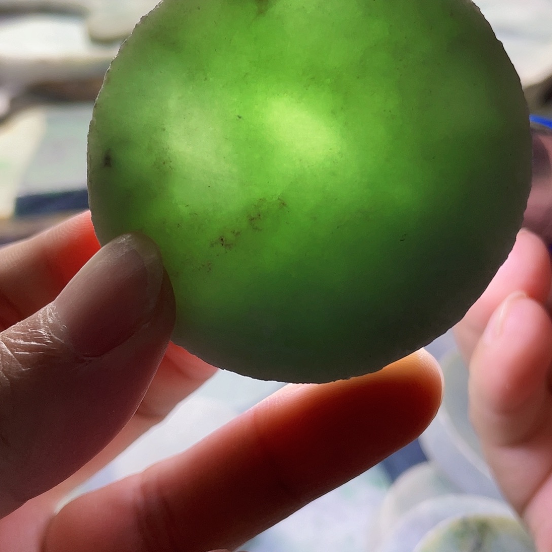 翡翠未镶嵌颈饰毛料23