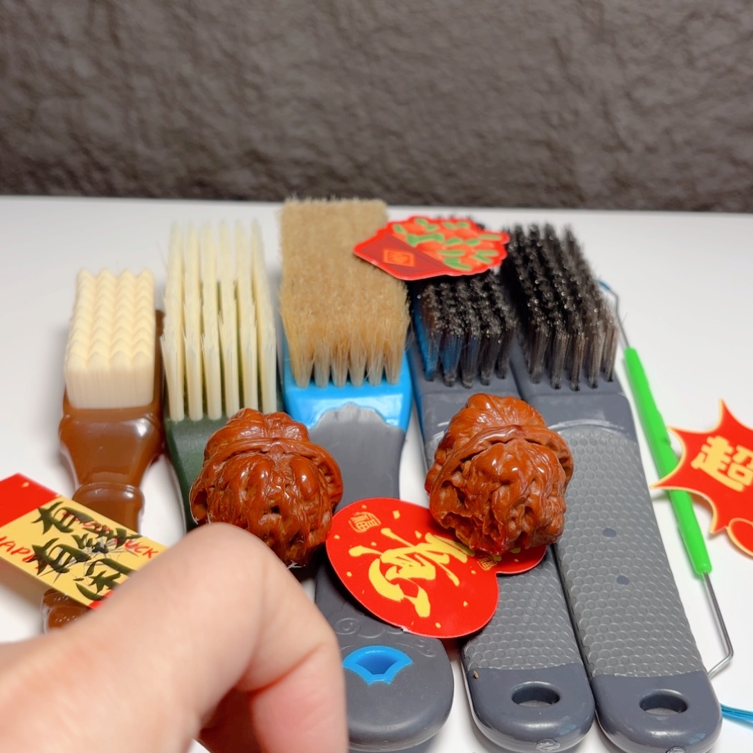 文玩核桃把件毛*蛤蟆头