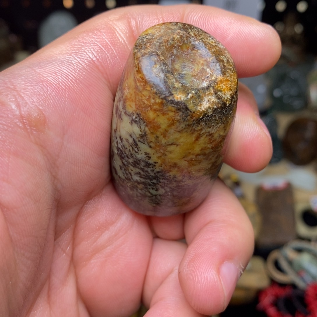 岫岩河磨玉（透闪石质玉）颈饰未镶嵌
