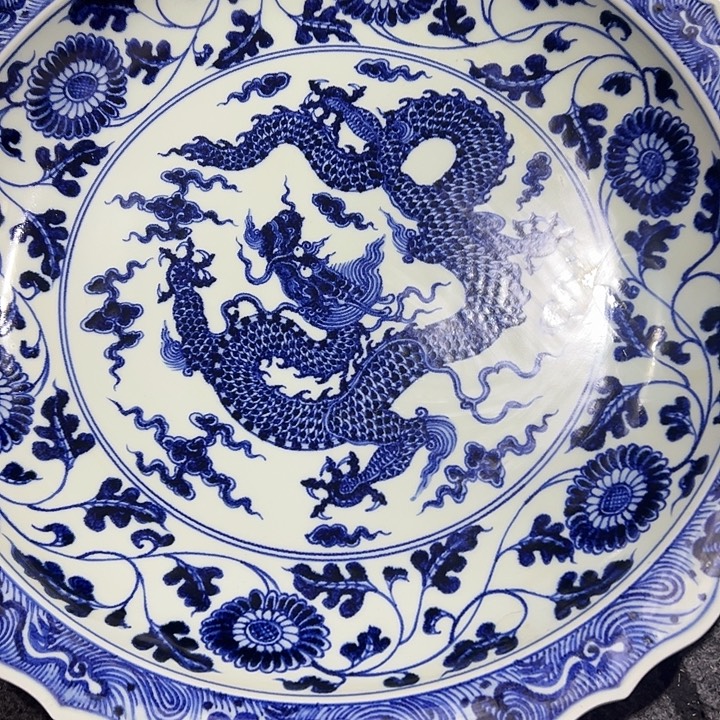 陶其他青花龙纹大盘子
