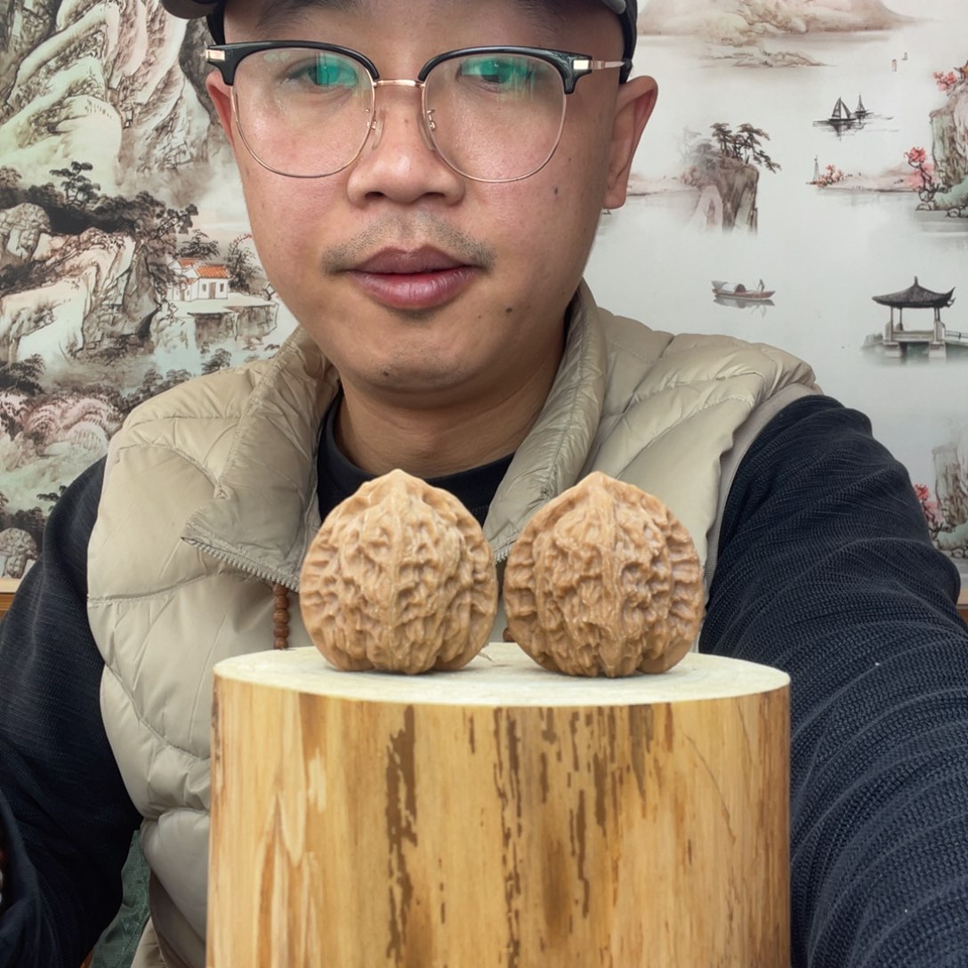 文玩核桃把件公子帽