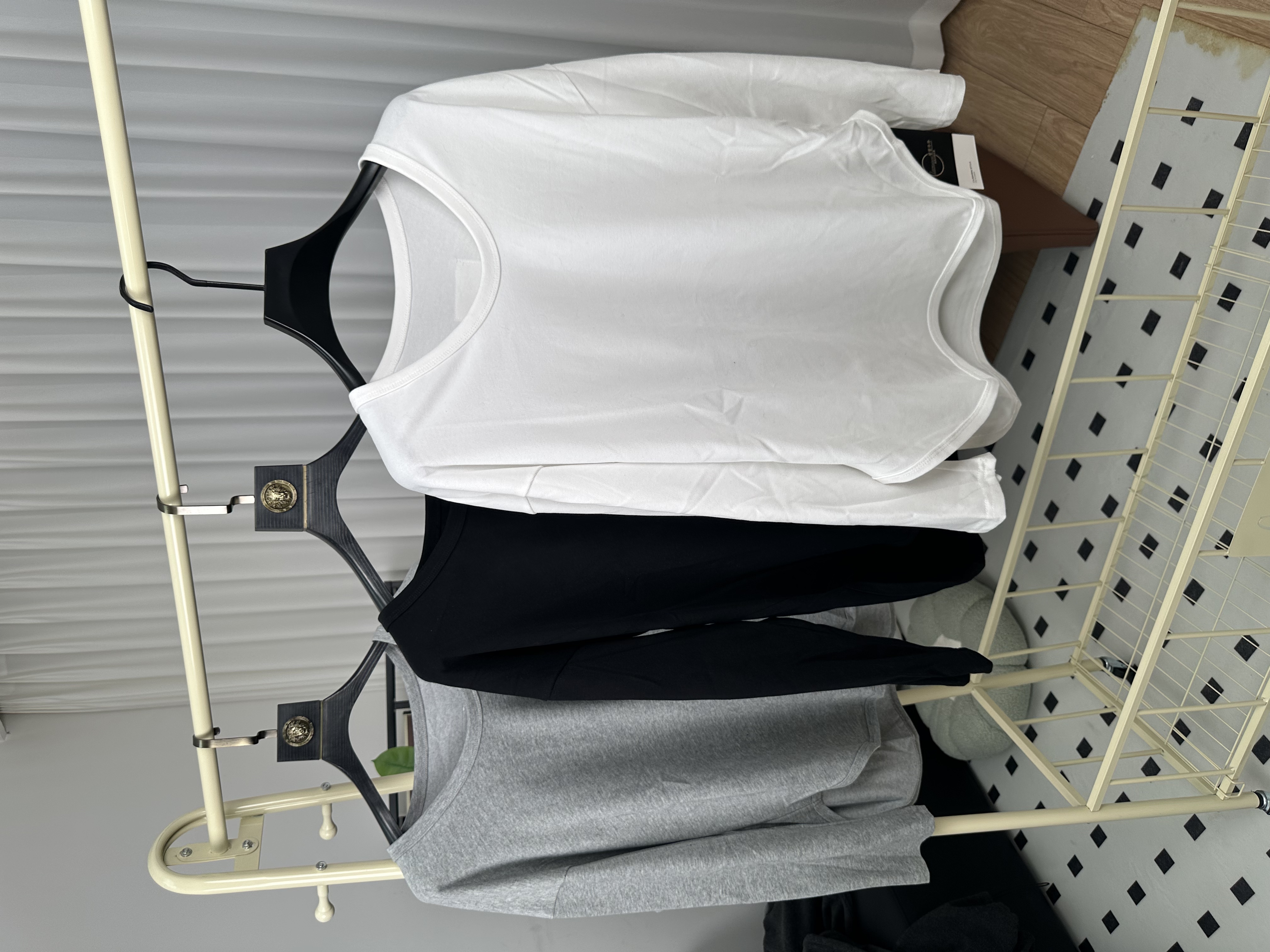 简约U领百搭衫冬季加厚休闲时尚微胖大码显瘦上衣6019