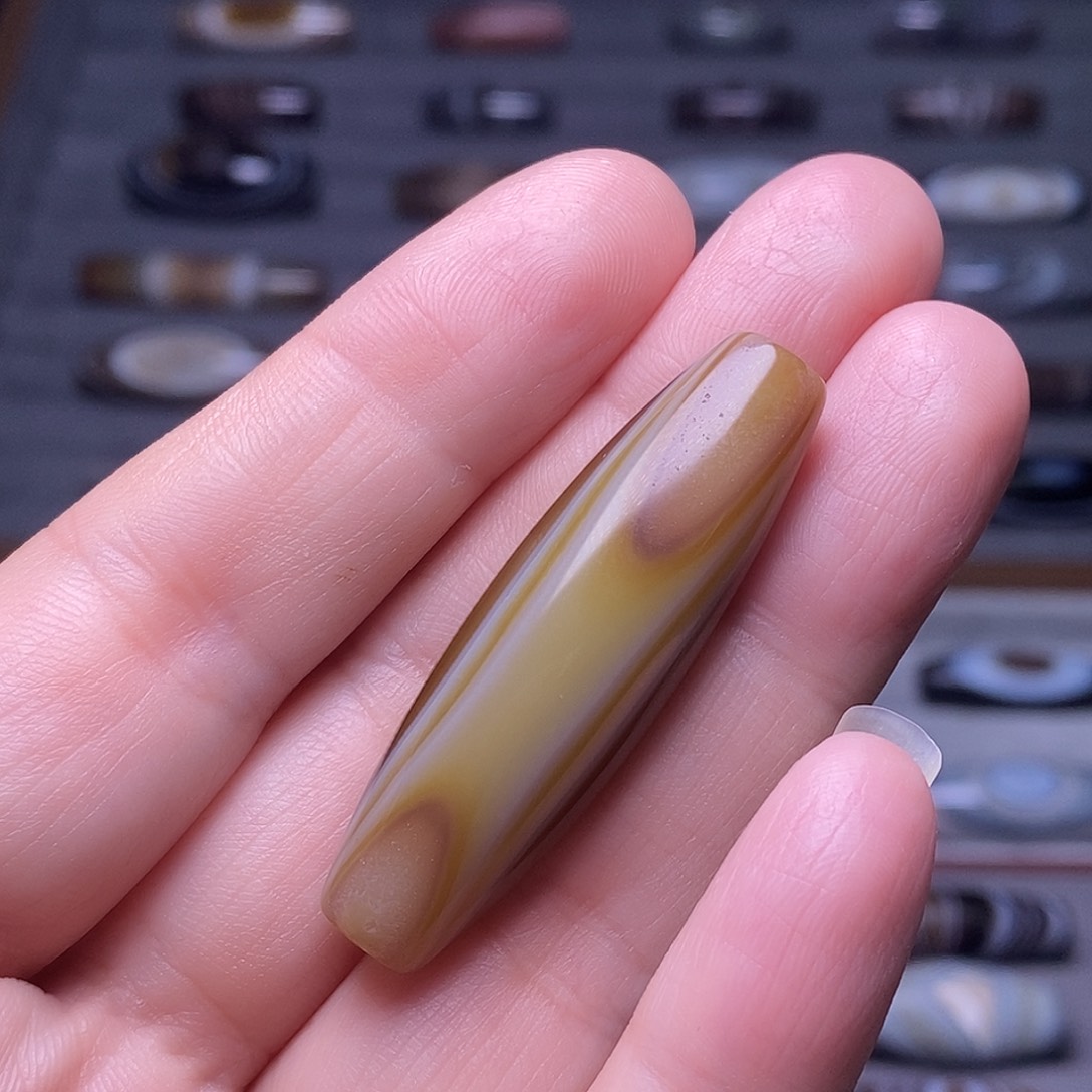 玛瑙/玉髓未镶嵌珠宝半成品