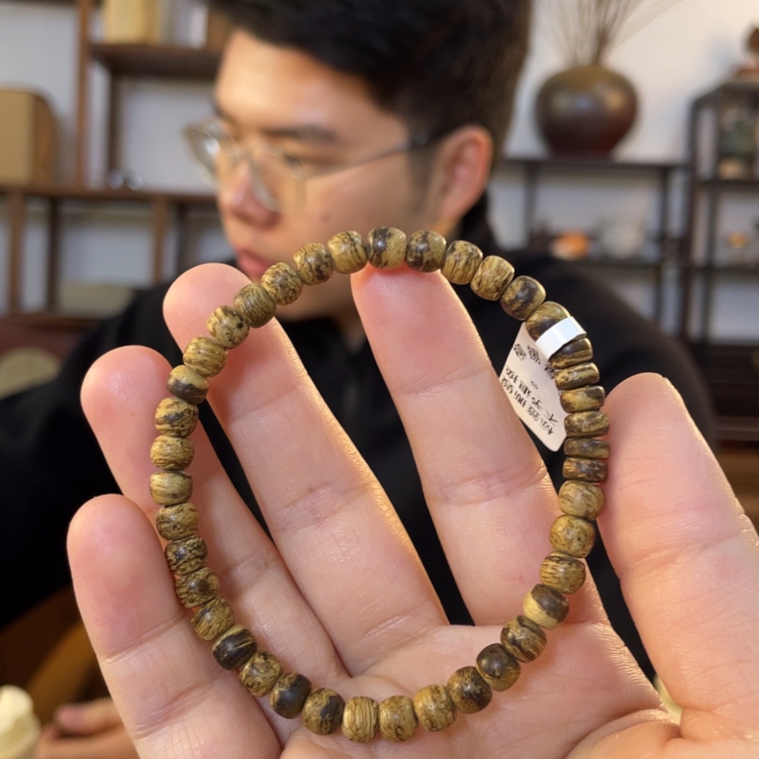 沉香手串达拉干6mm✖️5mm,3.4g