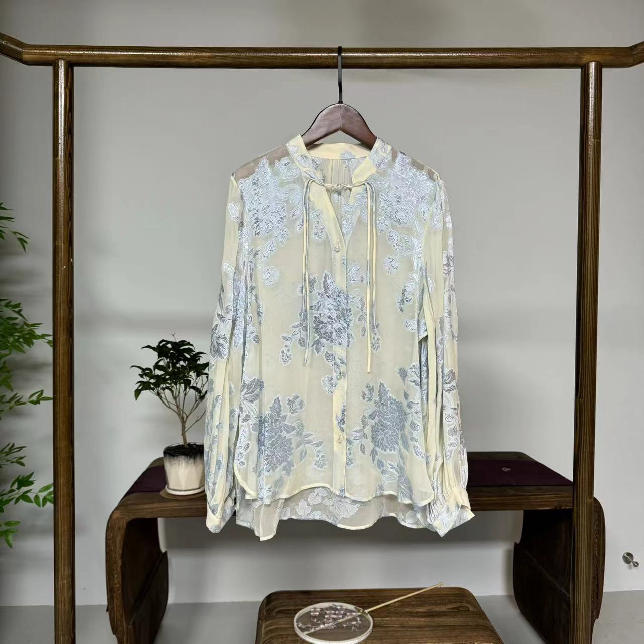 清盈！桑蚕丝剪花新中式上衣！GZ4028