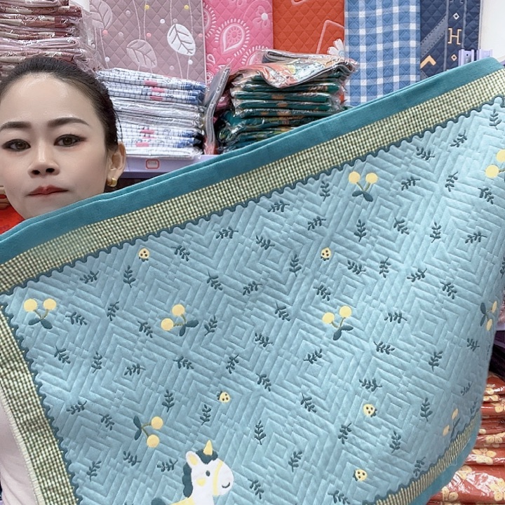 棉绿色小马纯棉面料