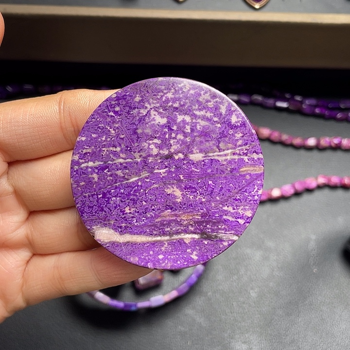 周***姐苏纪石（舒俱来）未镶嵌吊坠