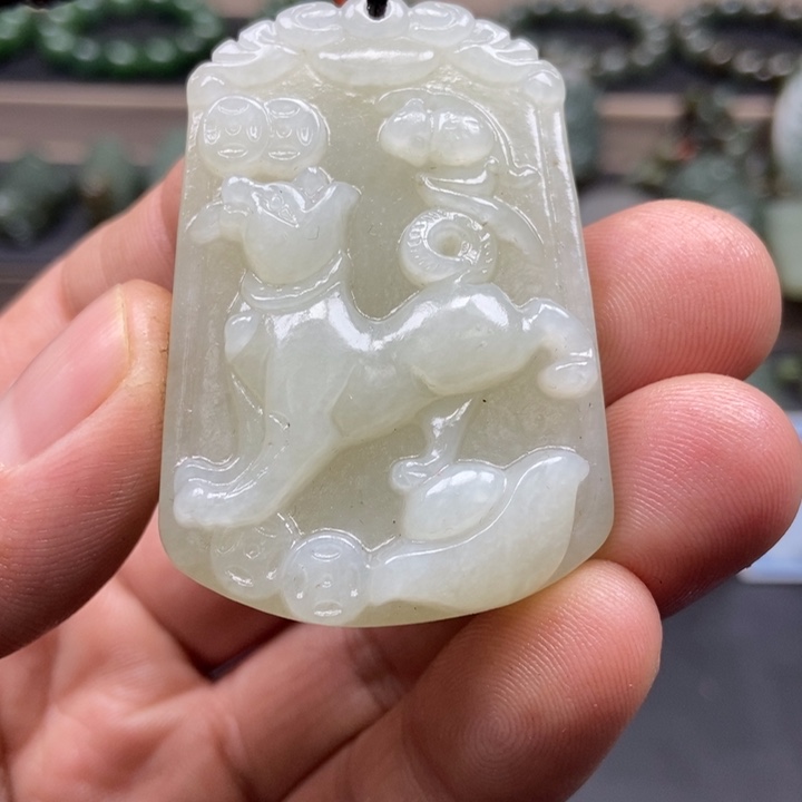 和田玉颈饰未镶嵌