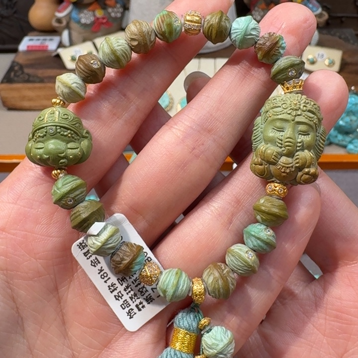 绿松石18K金镶嵌手串象神百香籽