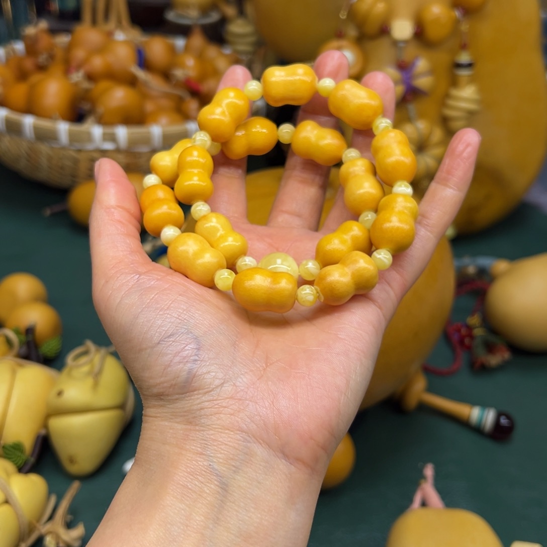 梦***莹大叶紫檀（黑酸枝木类）