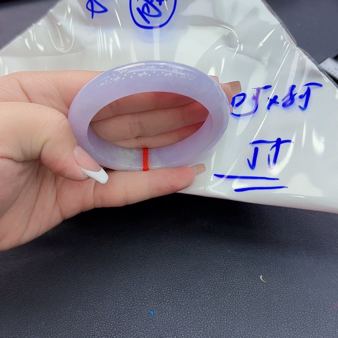 翡翠手镯未镶嵌手镯