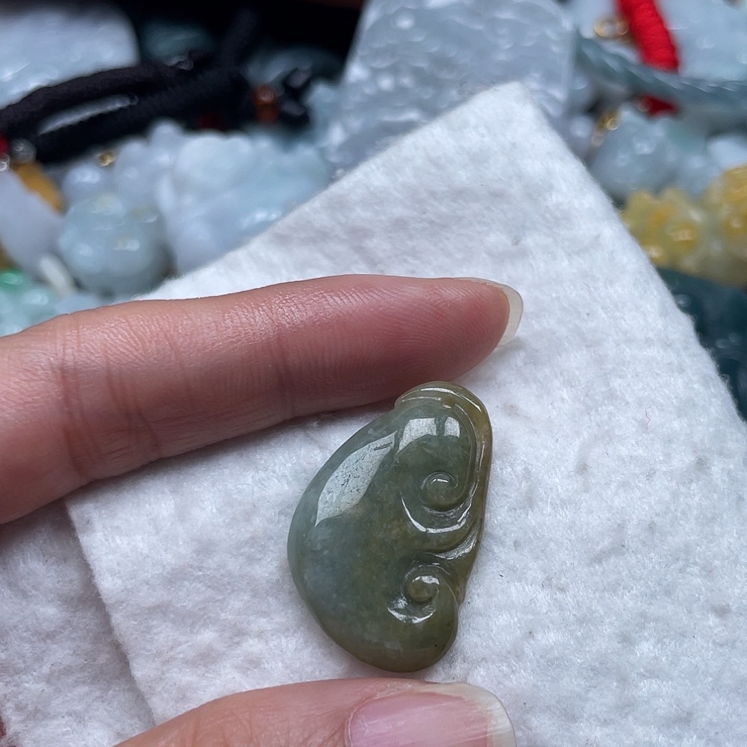 翡翠未镶嵌吊坠(不含链)