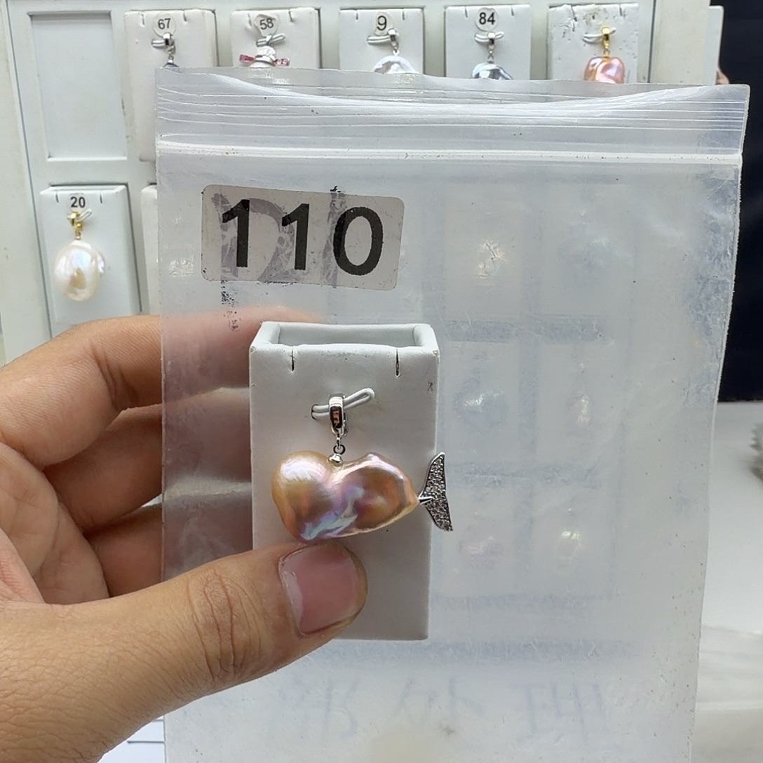 合金淡水珍珠颈饰