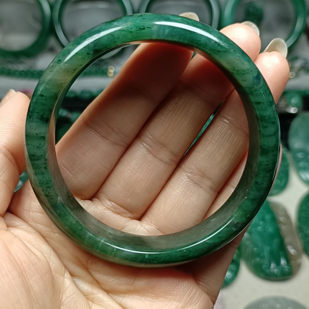 独山玉手镯58未镶嵌