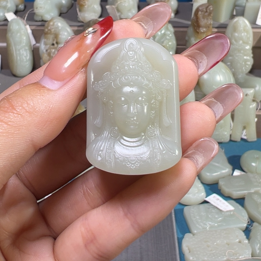 和田玉（糖玉）未镶嵌颈饰