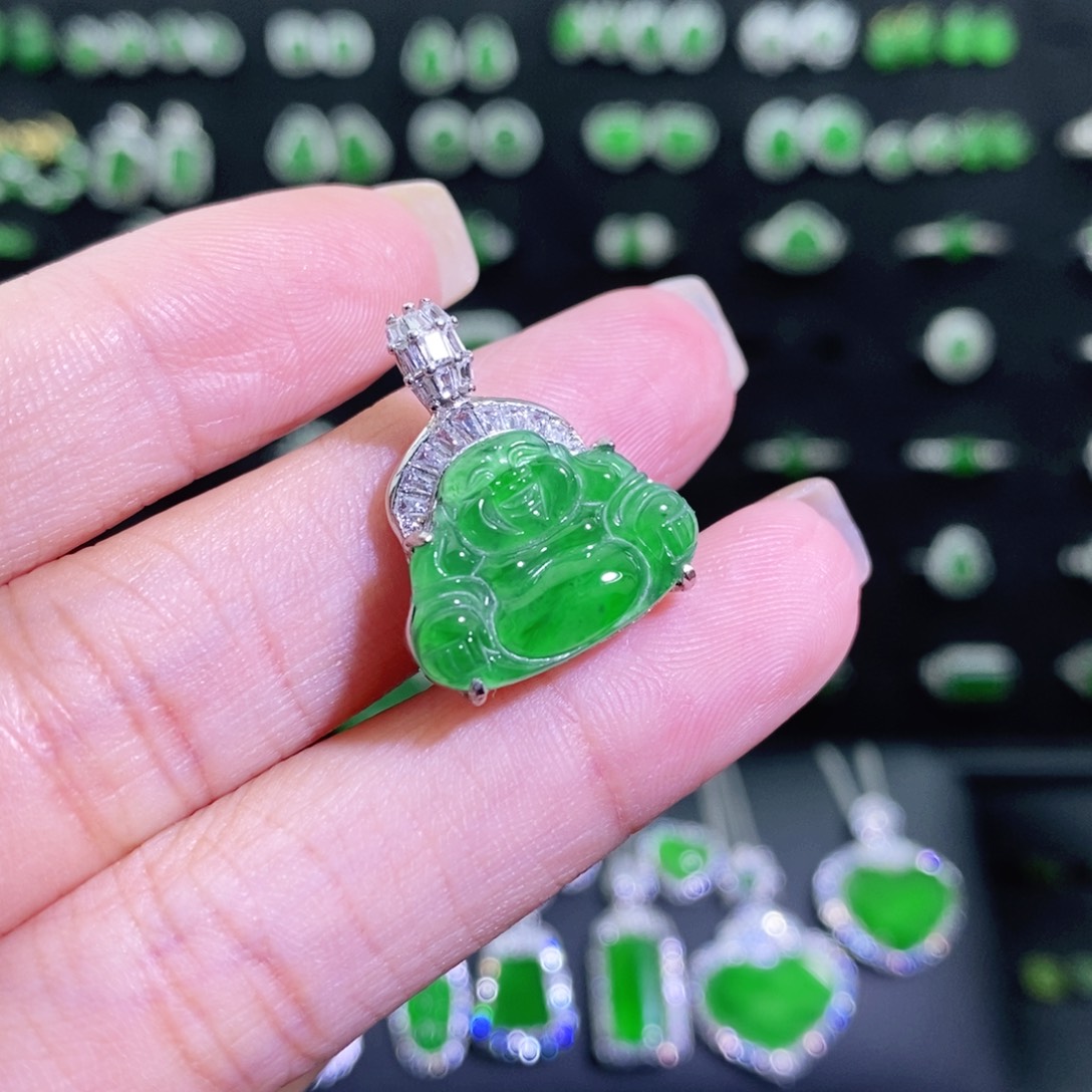 翡翠银S925镶嵌颈饰多样性