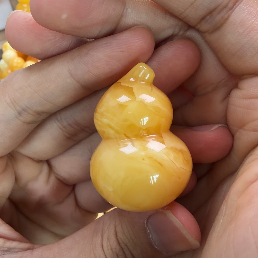 琥珀未镶嵌珠宝奇石17g