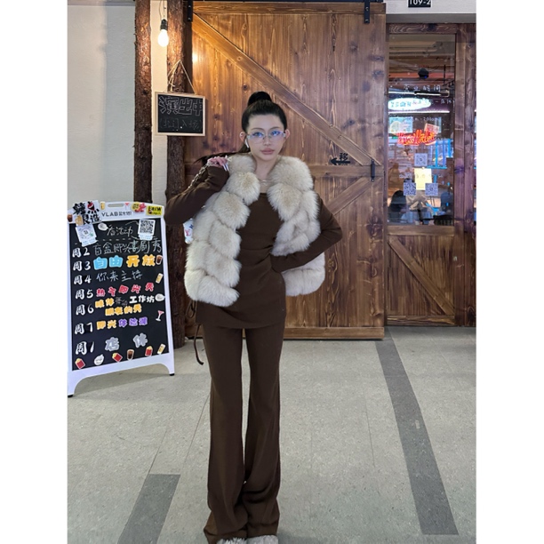  July ·Seven 11/24“晴山雪境”轻奢自留高级马甲