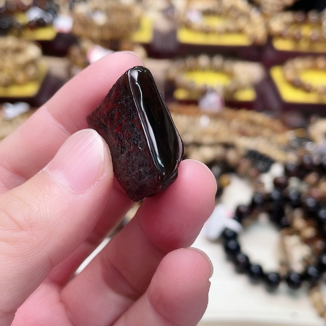 琥珀裸石未镶嵌大