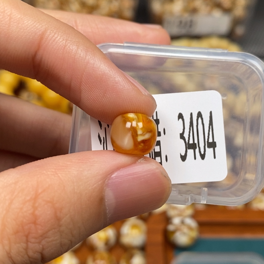 猴头核桃吊坠沁色圆珠老型3404