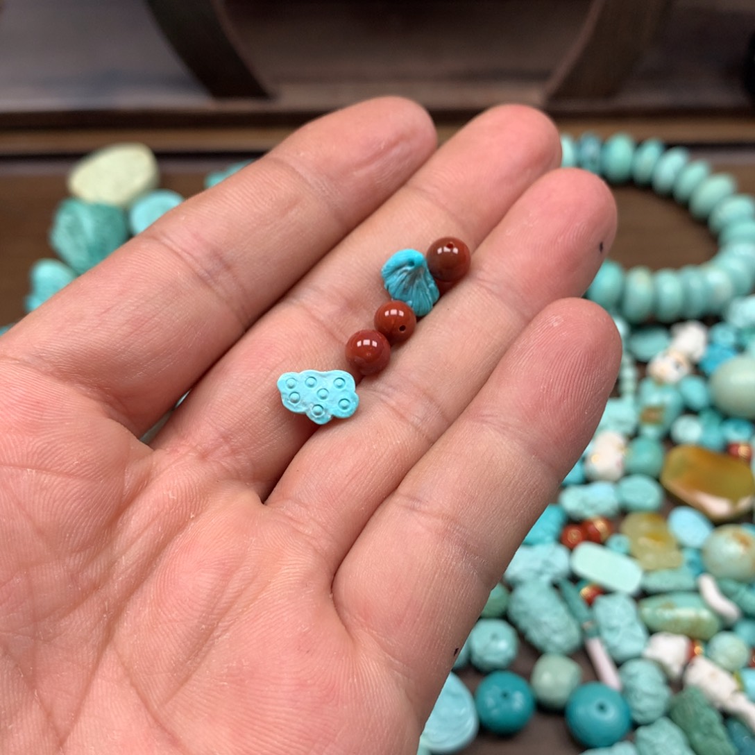 南红玛瑙雕刻未镶嵌