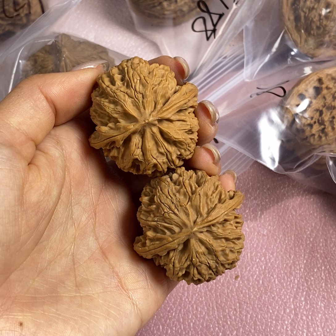 吊坠文玩核桃39苹果园55