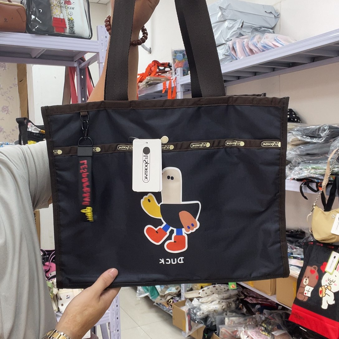 PU化妆包等产品和产品