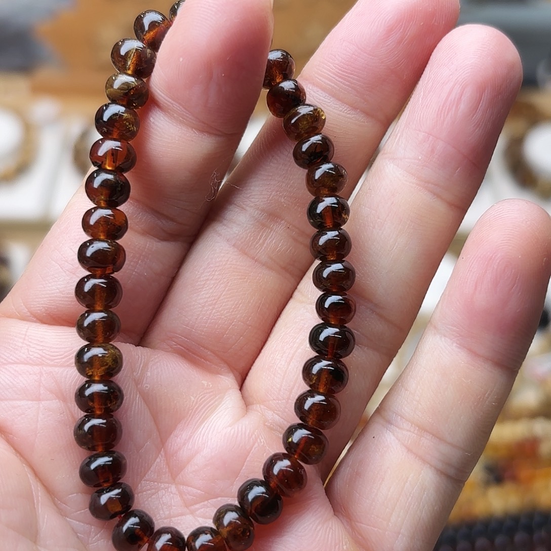 琥珀未镶嵌裸石六