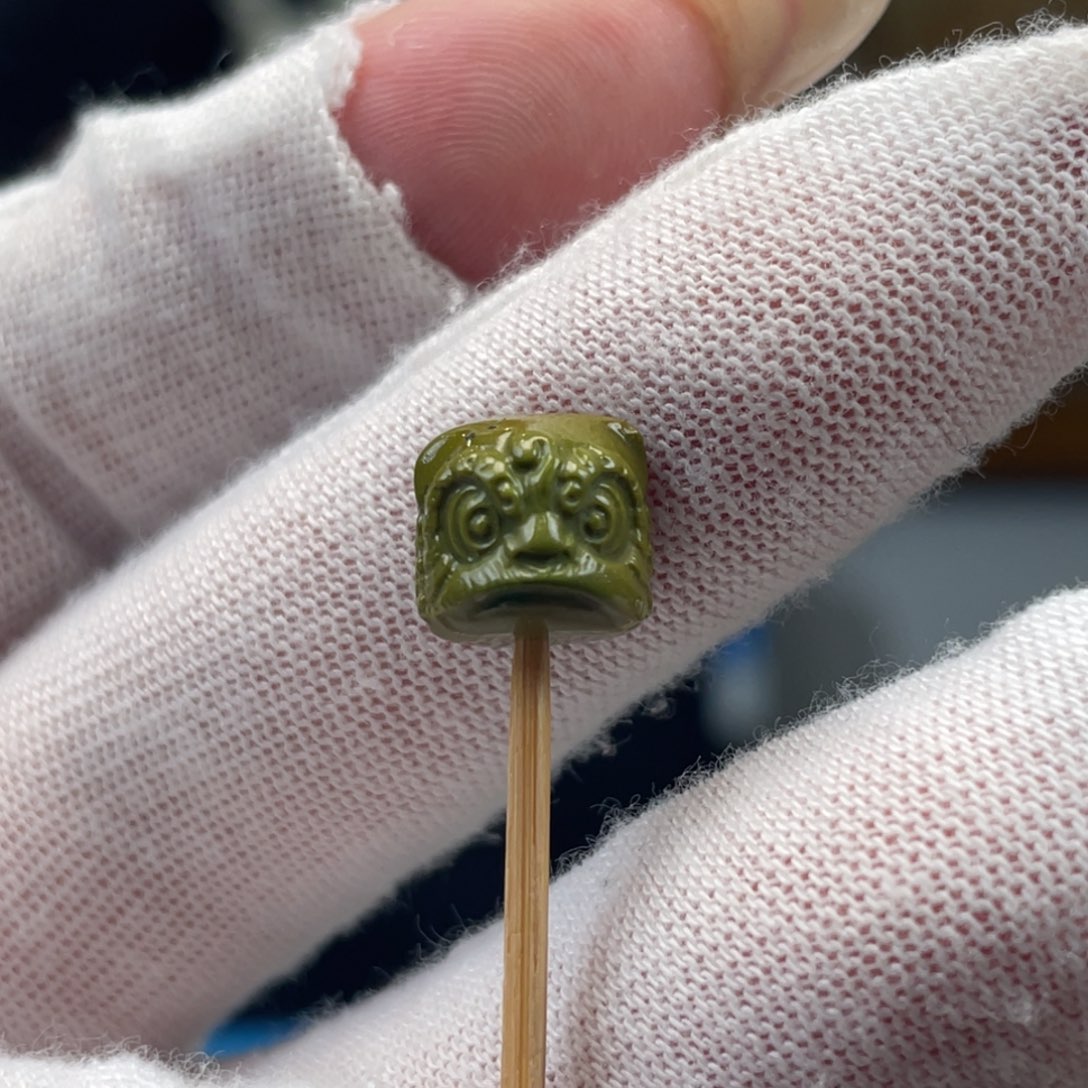 绿松石未镶嵌挂件