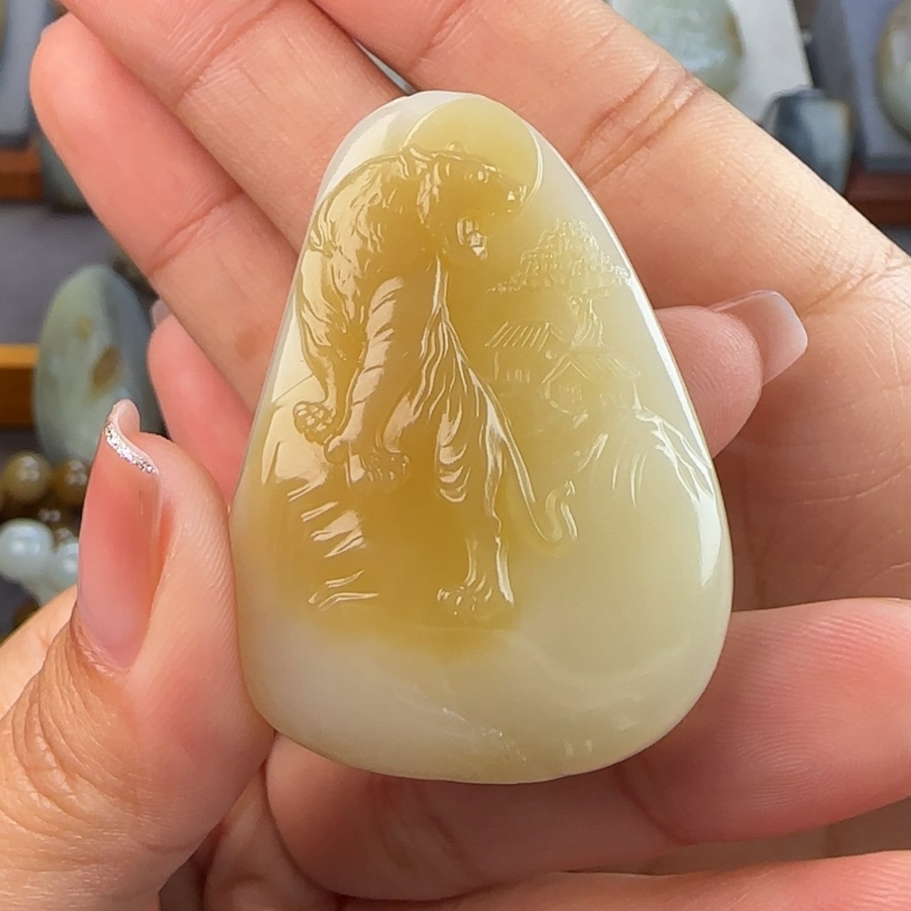 【闪购商品】和田玉颈饰未镶嵌呆***熊