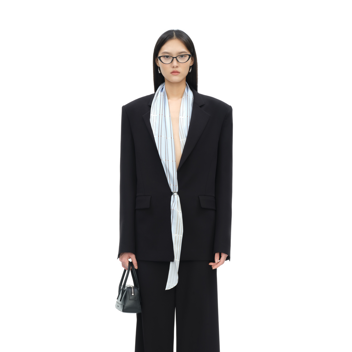 TSOUL 【YIRANTIAN】黑色丝巾金属扣宽松西装