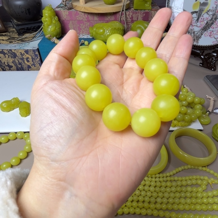 新疆若羌黄口手串