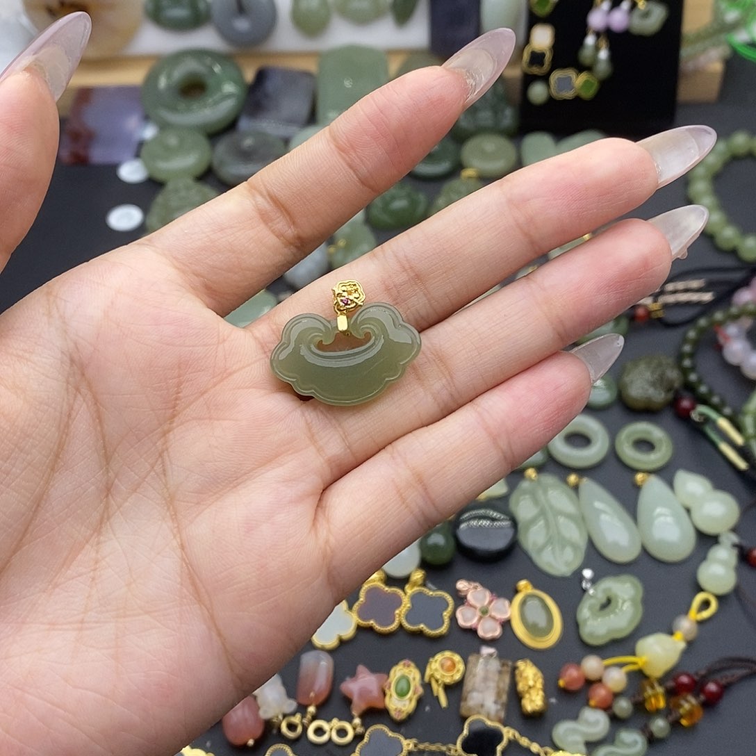 和田玉吊坠(不含链)银S925镶嵌