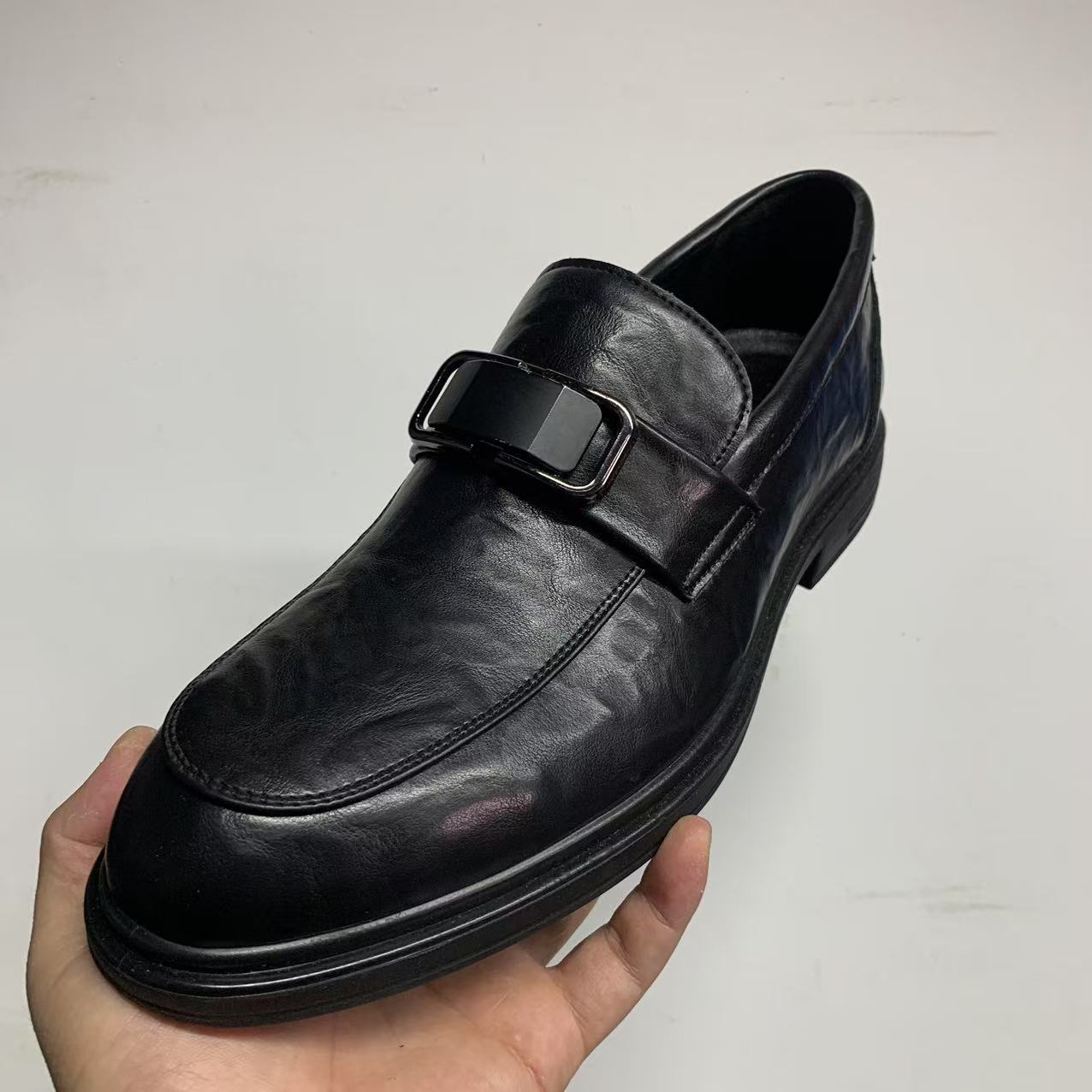 Z0402断码真皮男鞋（样鞋稍有磨损轻微瑕疵介意勿拍！）