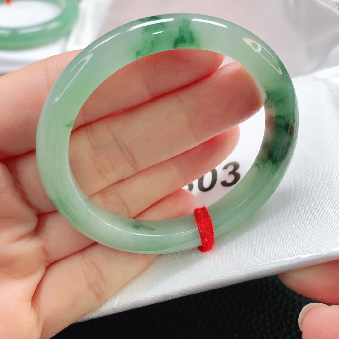 未镶嵌手镯翡翠52贵妃