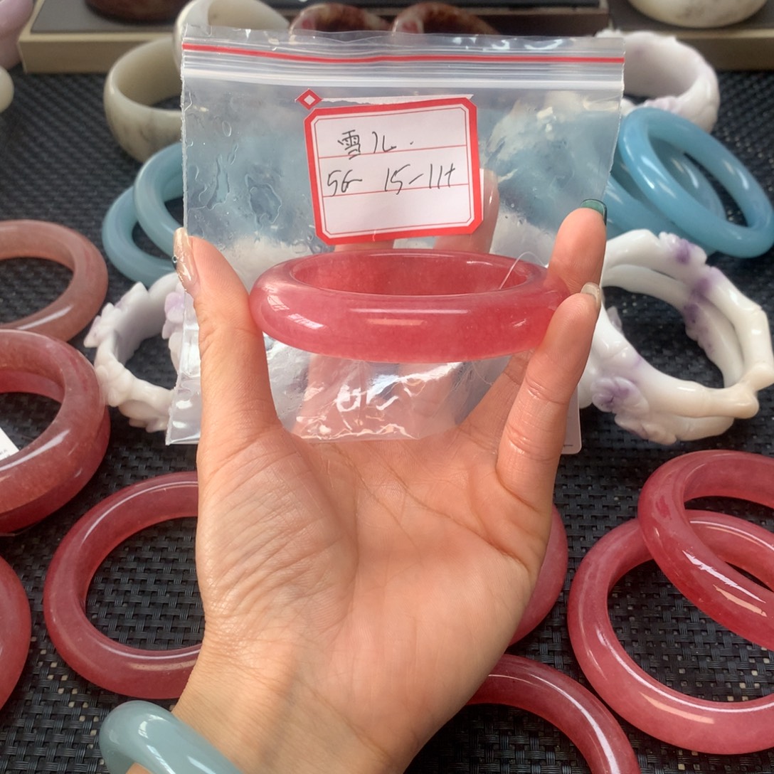 ~***~石英岩玉未镶嵌手镯