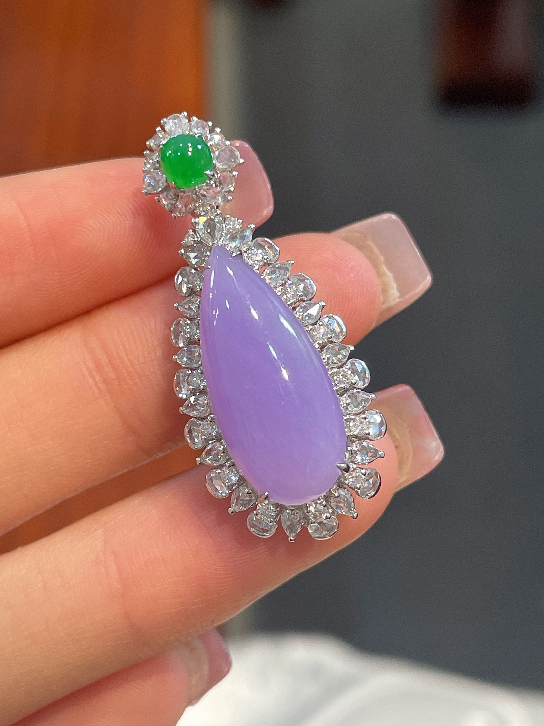 紫罗兰水滴形吊坠