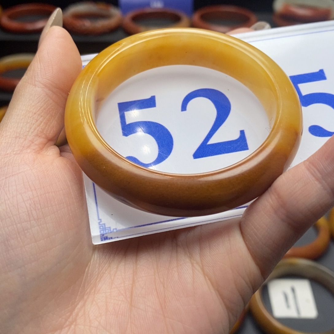 石英质玉（黄龙玉）手镯未镶嵌