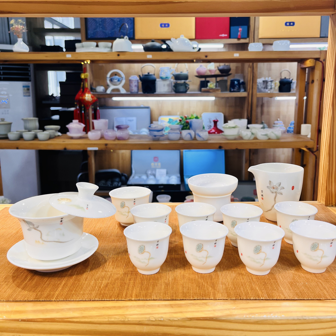 晟翔陶瓷茶具羊脂玉瓷吉祥盖碗8杯加主人杯   送茶巾 竹夹