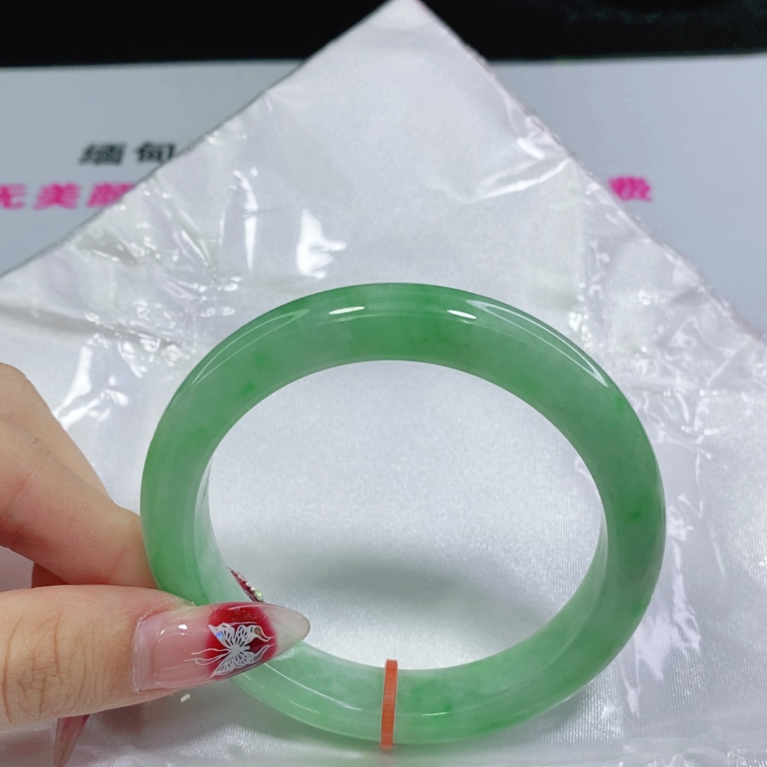 翡翠手镯未镶嵌帮**金55 55 55