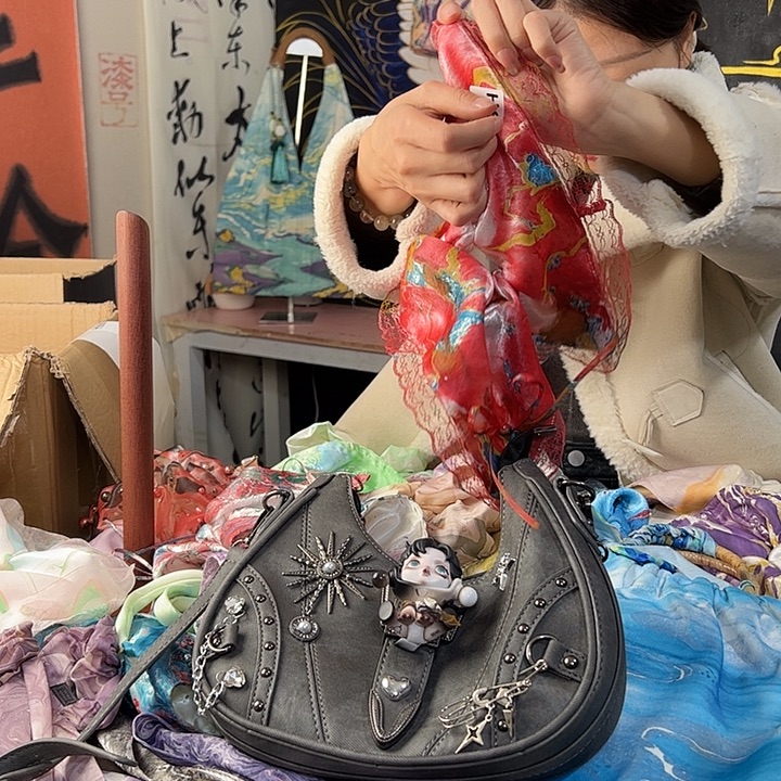 她***星665蕾丝发圈不退不换