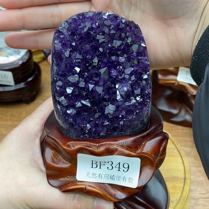 紫晶大型摆件（非配饰）未镶嵌