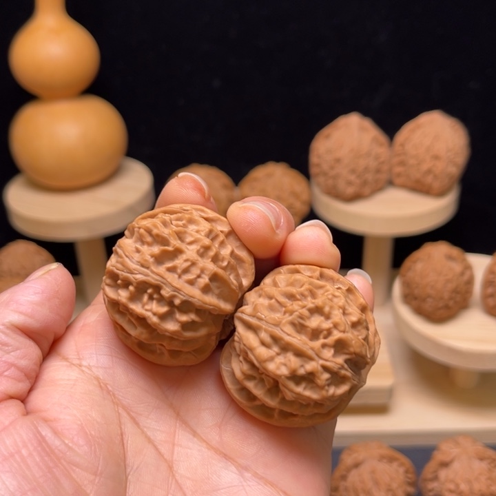 吊坠文玩核桃38苹果园