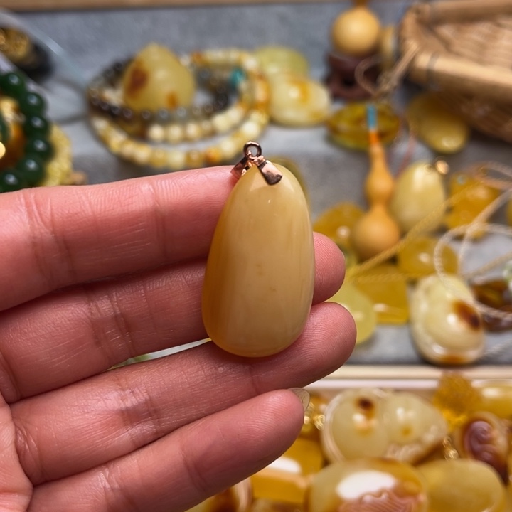 蜜蜡颈饰未镶嵌蜜蜡