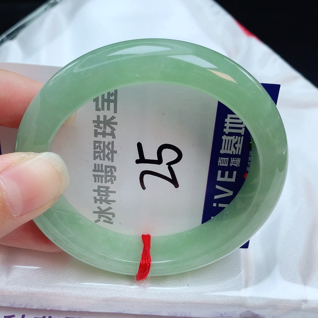 翡翠手镯未镶嵌缅甸天然A货翡翠手镯