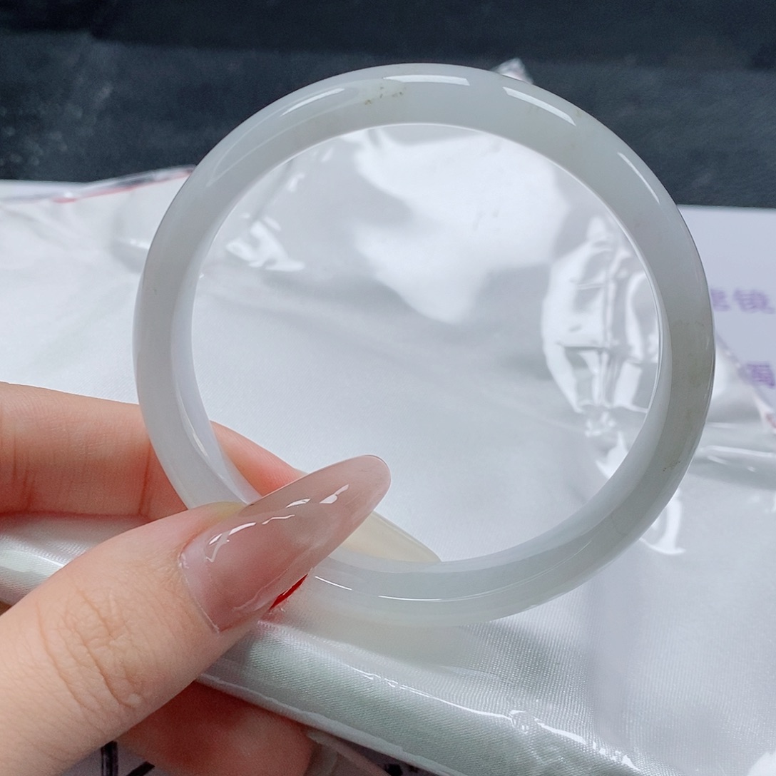 【闪购商品】未镶嵌手镯翡翠499号