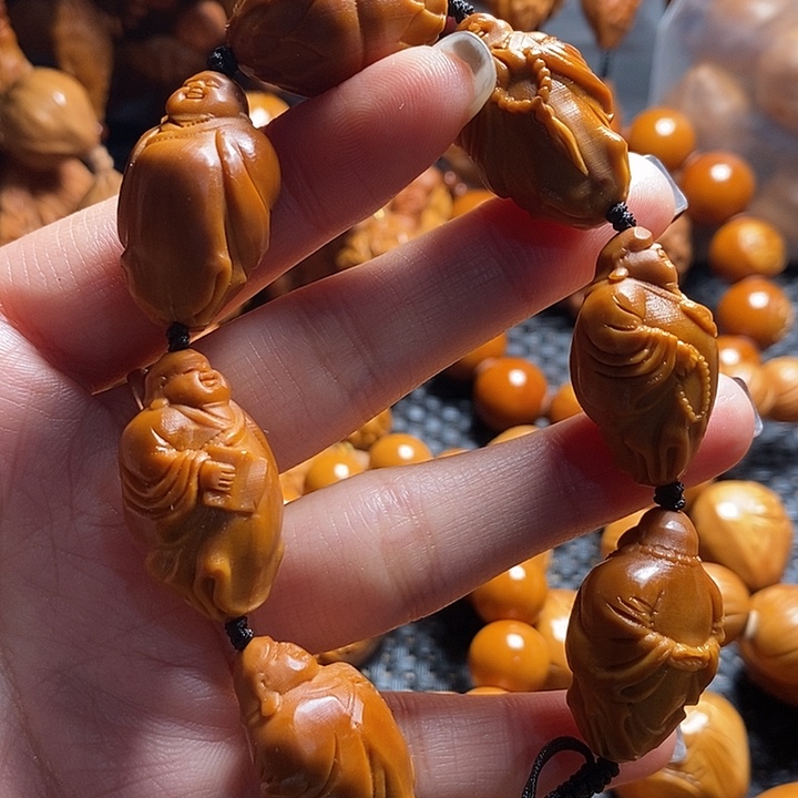 吊坠橄榄核吕*六合弥勒