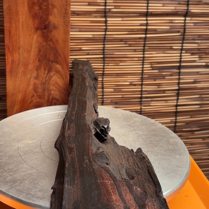 虎***爷大叶紫檀（黑酸枝木类）